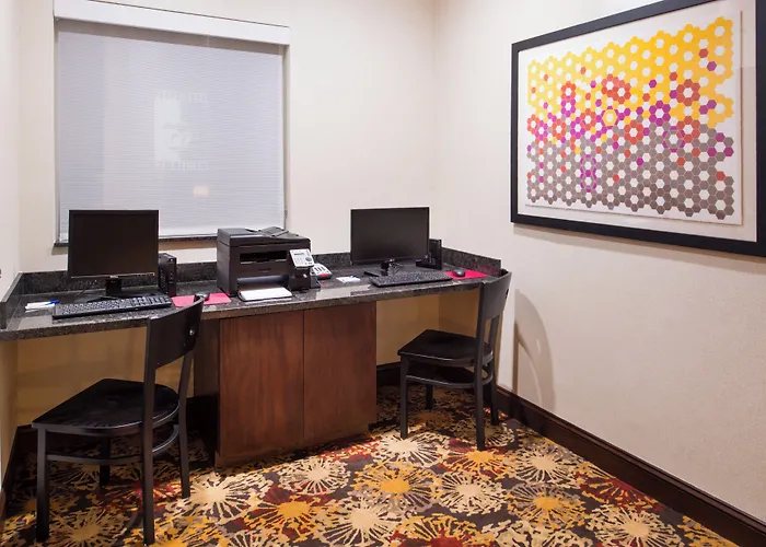 Holiday Inn Express & Suites Pittsburg By Ihg