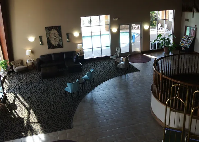 Quality Inn & Suites Carthage Near Precious Moments Chapel